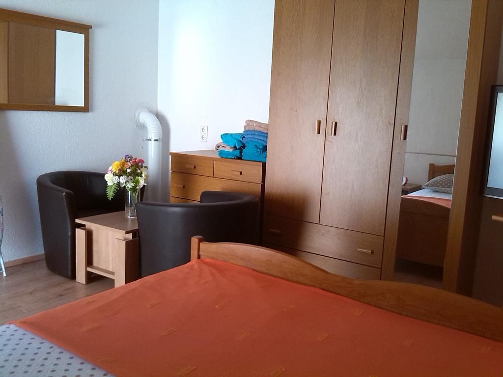Apartments Batarilo Gornji Karin Pokoj fotografie