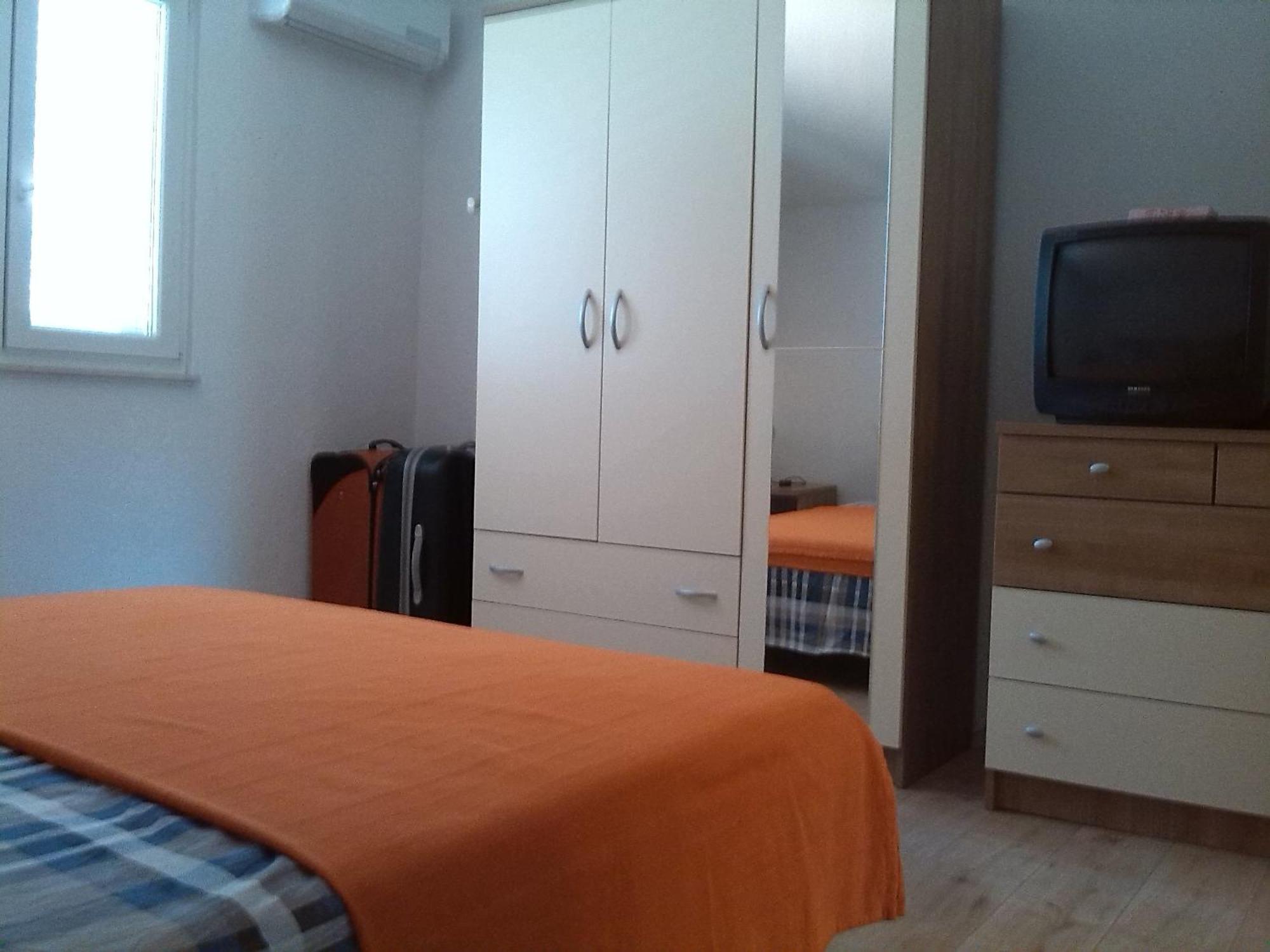 Apartments Batarilo Gornji Karin Pokoj fotografie