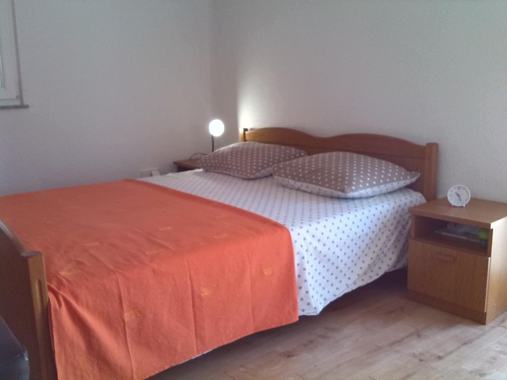 Apartments Batarilo Gornji Karin Pokoj fotografie