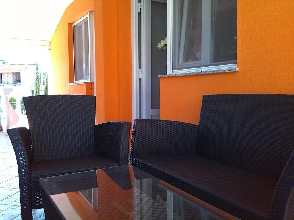 Apartments Batarilo Gornji Karin Pokoj fotografie